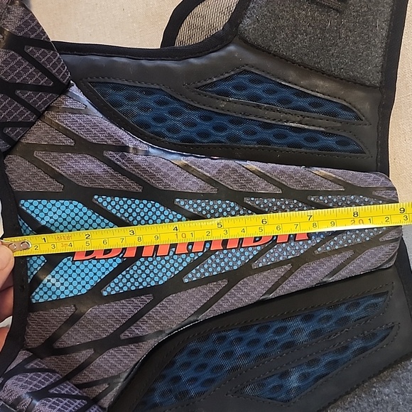 Used Warrior VPS BURN Lacrosse Shoulder Pads Grey - Picture 9 of 10